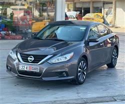 نيسان ألتيما